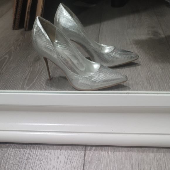 Snake skin stilettos - Picture 4 of 10